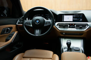 330E M SPORT 2.0 TURBO