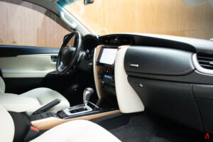 SW4 SRX DIAMOND 2.8 TURBO DIESEL