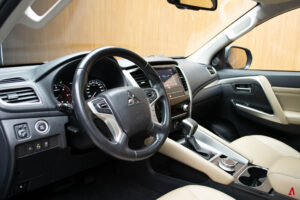 PAJERO SPORT HPE 4X4 2.4 TURBO DIESEL
