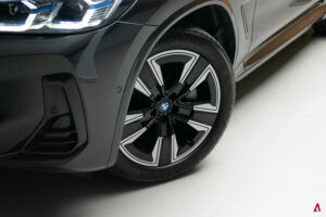IX3 M SPORT